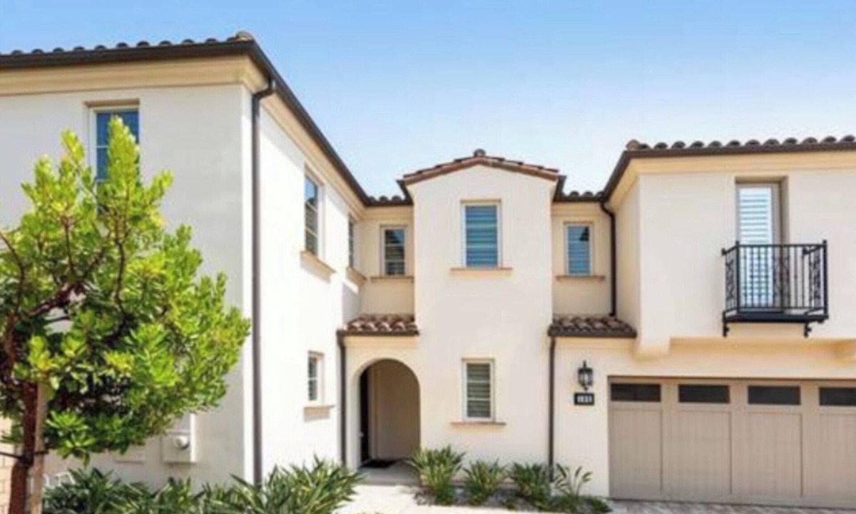San Clemente House | Relax in this beautifully furnished Spanish home in Northern San Clemente