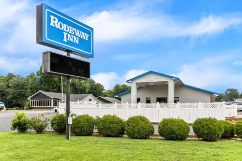 Lexington Hotel | Rodeway Inn Lexington West