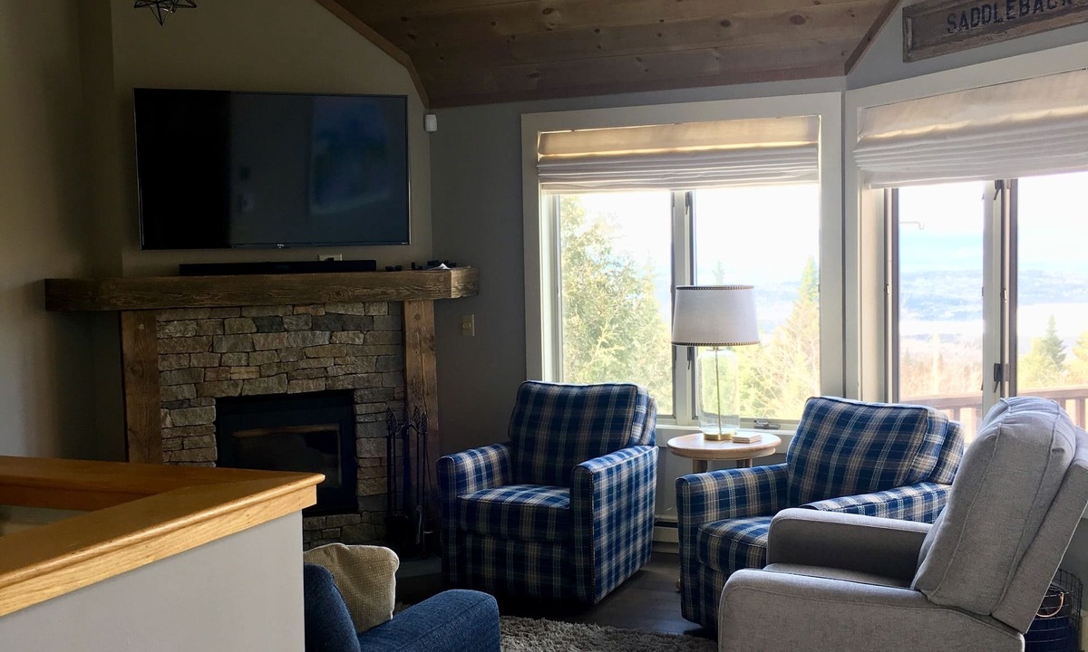 Rangeley Condo | Saddleback Mountain 3-4 BR condo with sweeping views (near Rangeley)