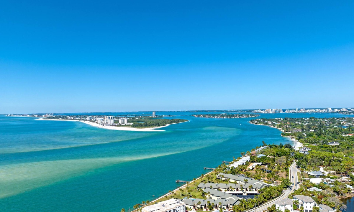 Siesta Key Village House | Sea Angel | Pet Friendly, Located in Siesta Key Village, Steps to Siesta Key Beach!