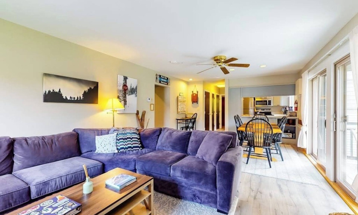 Jeffersonville Condo | Ski-in/ski-out third-floor condo, lift views, pools, fireplace, balcony, & Wifi