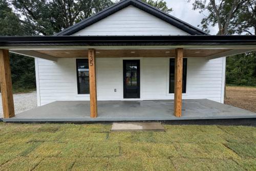 Henderson House | The Blue House Jr