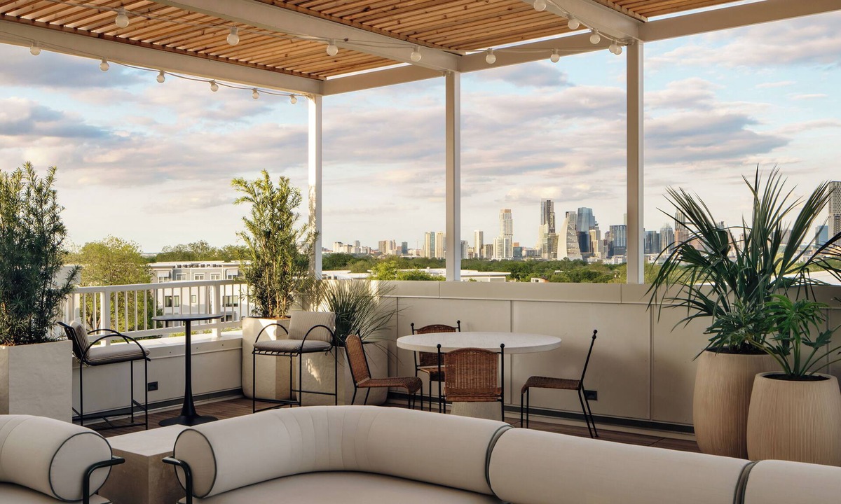 South Lamar Hotel | The Code Hotel