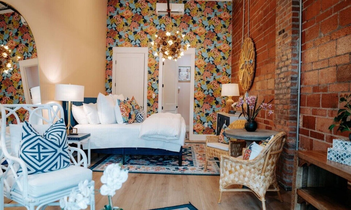 Galveston Apartment | THE PINK ROOM @emilysontheisland