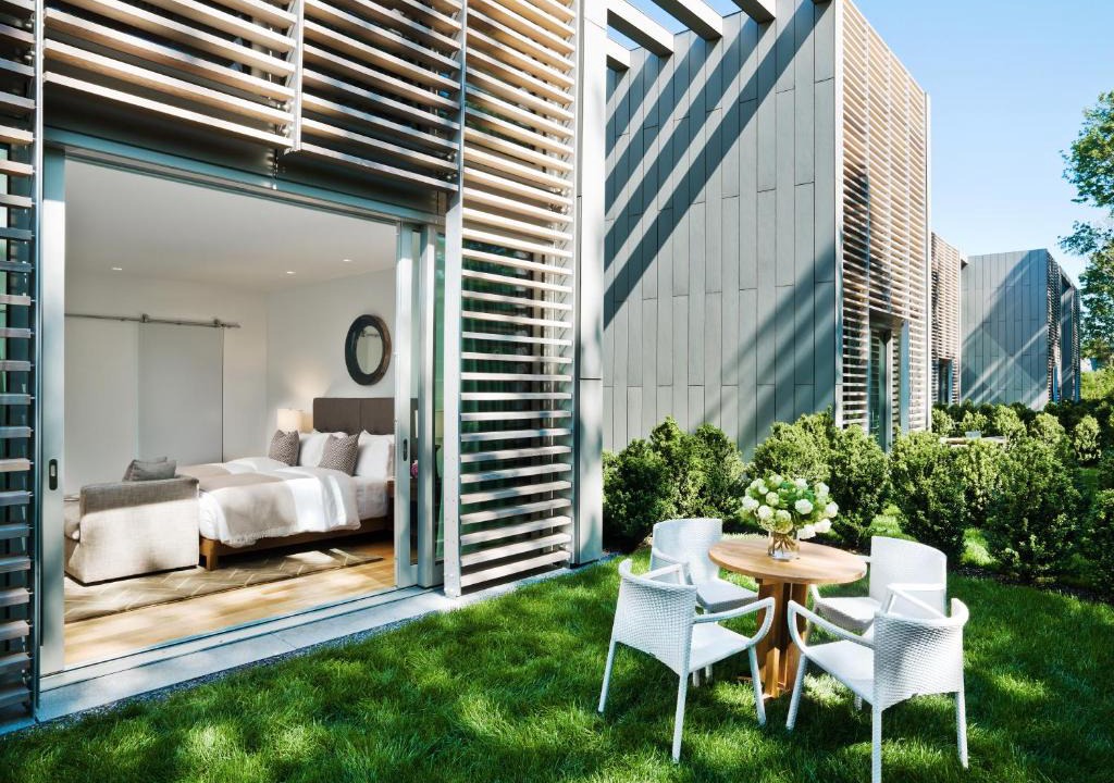 Bridgehampton Hotel | Topping Rose House