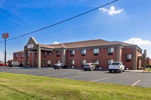 Miner Hotel | Travel Inn and Suites- Sikeston Miner I-55 exit-67