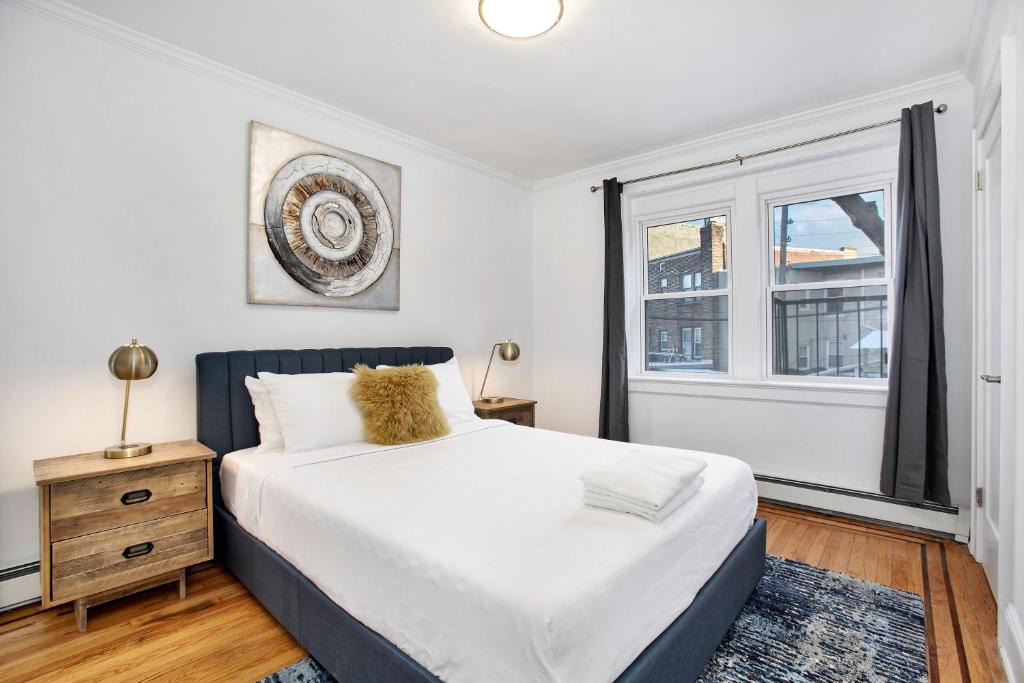 Harsimus Cove Apartment | TwinCity 2BD-1BTH Apartment Minutes Away from Manhattan NYC