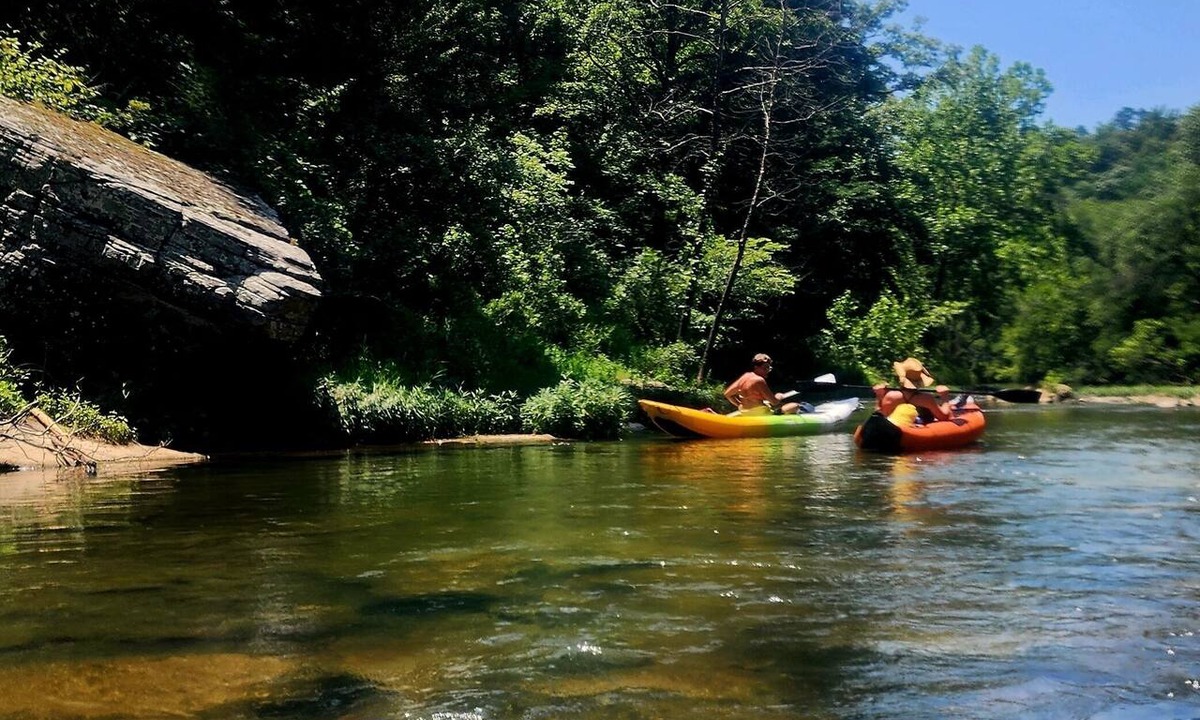Boswell Cabin | WATERFRONT - Piney Creek Access - Free Kayaks - Sweeping Views - Cliffside Cabin