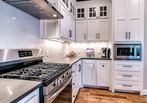 Carlton Landing- Rhythm and Blue! Lake View Home
