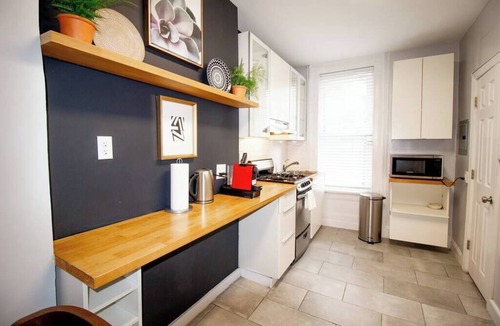Hoboken Apartment | 𖡡 Spring Suite in Hoboken - 1BR Apt - near NYC