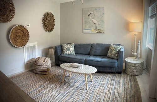Harbordale Apartment | 01 Coastal Cute 2 Bdrm - FLL-DT-Beach
