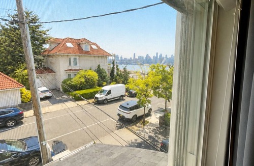 Weehawken House | 10 Minutes from World Cup Stadium & NYC with-NYC Skyline Views