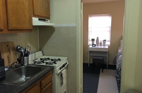 North Bergen Apartment | 1817 1H · Charming 2Bed Apt Parking Avail - 20min to Time Square