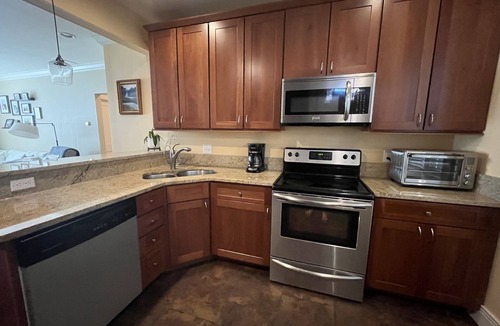Shaw Condo | 2 Bedroom on Tower Grove Park - Condo Near BJC/WashU/SLU