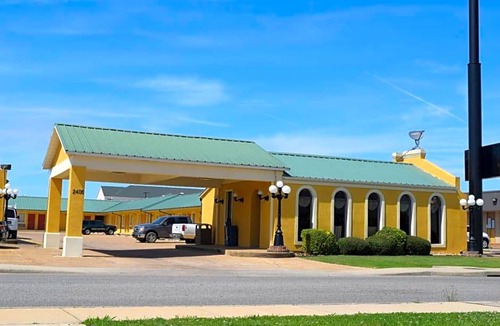 Jonesboro Hotel | 2-Star Hotel ∙ Econo Lodge Jonesboro