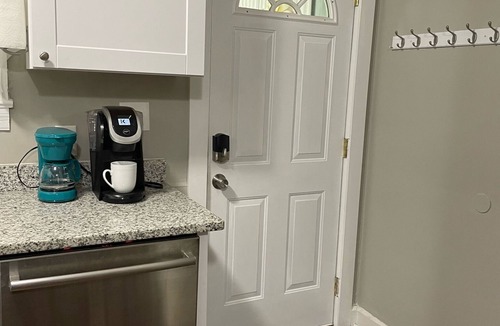 Inglewood House | 3 BDRM 2 BA in a quiet neighborhood that is close to the heart of Nashville!