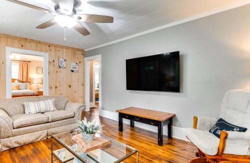 Forest City House | 3 Mi to Dtwn! Forest City Haven w/Furnished Patio