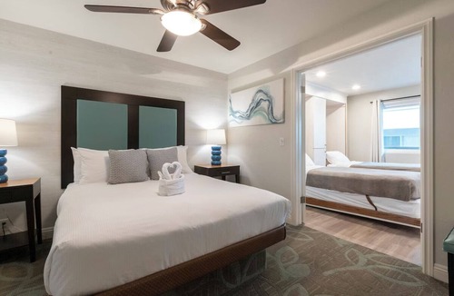 San Clemente Hotel | 3 Spacious Units in San Clemente | Near Beach & Downtown | Onsite Pool