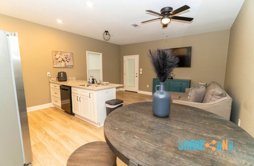 Jacksonville House | 3BR Corporate & Midterm Housing — Jacksonville, Near LRAFB