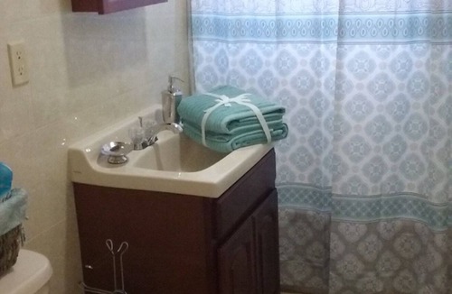 Union City Apartment | 725 13. # 9 · Beautiful Apt 20 min to time square