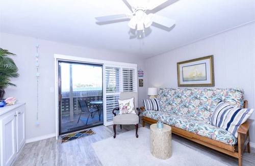Harbor Oaks Condo | 94 m² Condo ∙ 2 bedrooms ∙ 7 guests