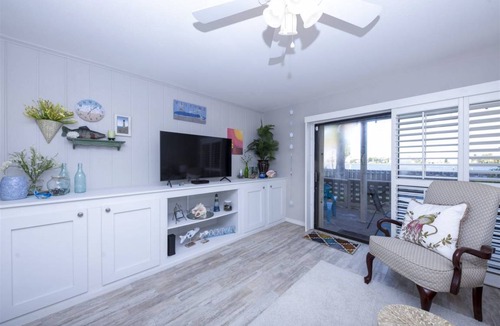 Harbor Oaks Condo | 94 m² Condo ∙ 2 bedrooms ∙ 7 guests