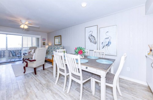 Harbor Oaks Condo | 94 m² Condo ∙ 2 bedrooms ∙ 7 guests