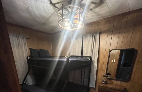 Bernice Cottage | A cozy cabin with two docks and a private boat launch