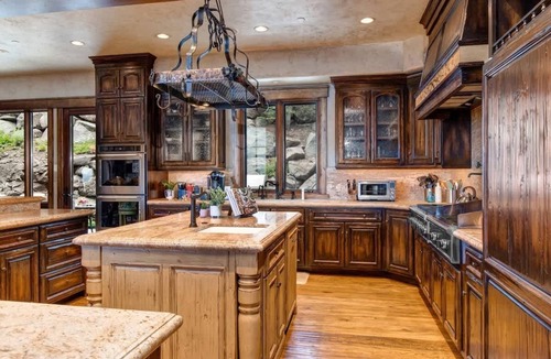 Deer Valley House | Abode at Chateau Jordan, ski-in/ski-out, hot tub, gated, Deer Valley