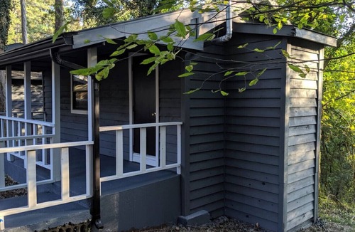 Eureka Springs Cabin | Adventure Cabin 4 with King Bed