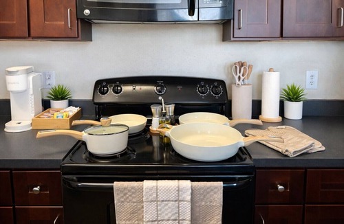 Central Arlington Apartment | AEA- 820 Benge Dr TX