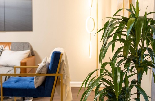 Midtown Apartment | Affordable Luxury Midtown Apartment - Free Private Parking