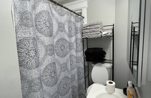 Ampere Apartment | Amazing 4 bedroom apartment with parking