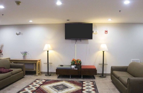 Jackson Hotel | Americas Best Value Inn & Suites Jackson, TN