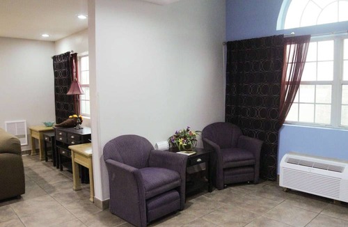 Jackson Hotel | Americas Best Value Inn & Suites Jackson, TN