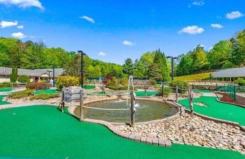 Lake Lure House | Apple Valley Treetop Villa