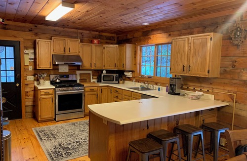 Wardsboro Cabin | Authentic Vermont Log Cabin Between Mount Snow and Stratton - No monthly rentals