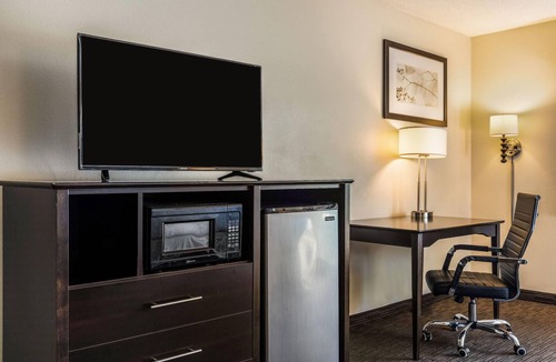 Richfield Hotel | Baymont by Wyndham Bloomington MSP Airport