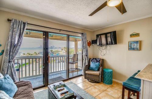 North Beach House | Beach View Balcony! Corpus Christi Condo w/Pool