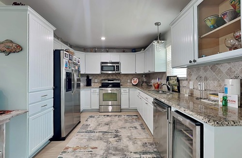 Bermuda Beach Cottage | Beachfront Bungalow by Ryson Vacation Rentals