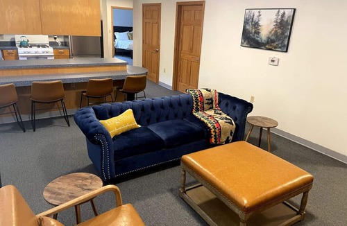 Cecil House | Bearclaw Lodge 3BR Suite at Lost Trails Ranch