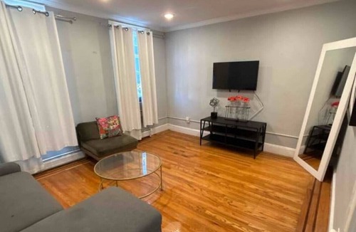 Harsimus Cove Apartment | Beautiful 2BR/1BA Apt close to NYC!