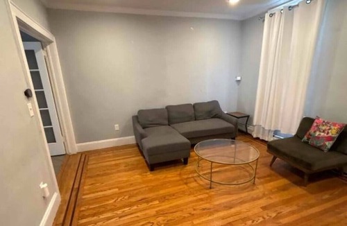 Harsimus Cove Apartment | Beautiful 2BR/1BA Apt close to NYC!