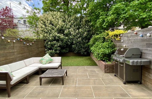Gowanus House | Beautiful brownstone on family friendly, leafy block in the heart of Park Slope
