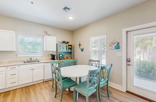 Fulton House | Beautiful dog-friendly home with shared pool & stocked pond