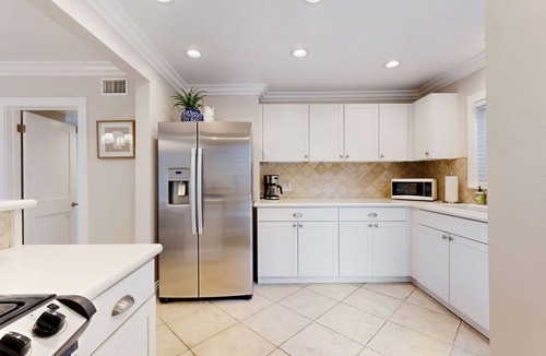 San Clemente Condo | Beautiful ocean view cottage just a few blocks from the beach