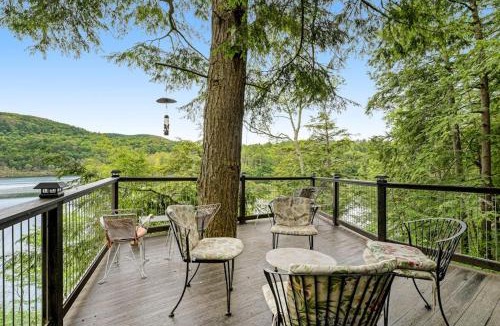 Hubbardton House | Beebe Lake House