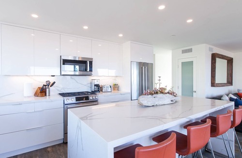 San Clemente Condo | Bigger Fish - Luxury Condo Ocean Views Walk to Pier AC Parking