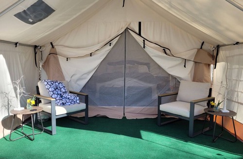 Mid America RV Rental | Black Fox: A Woodland Glamp