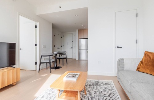 Williamsburg Apartment | Blueground | South Williamsburg, view, nr Brooklyn Bridge